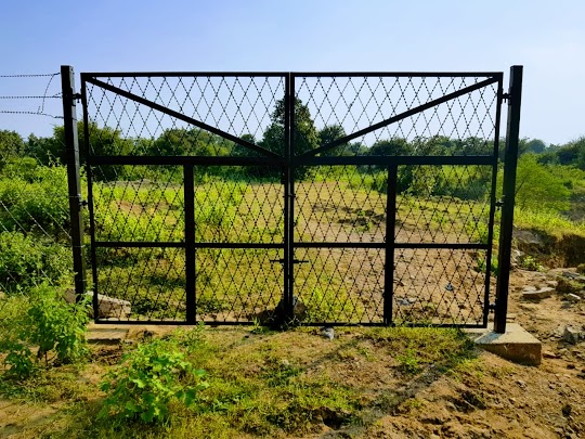 razor mesh for security gates